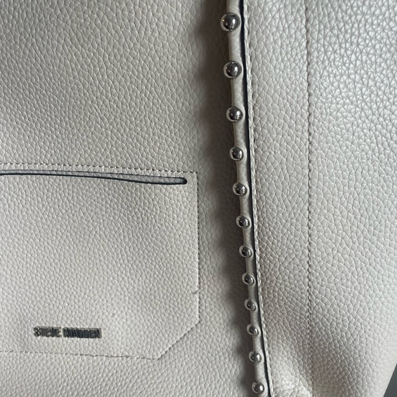 Steve Madden cream tote with silver studs and matching clutch - Picture 4 of 10